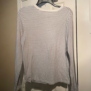 Long sleeve black and white